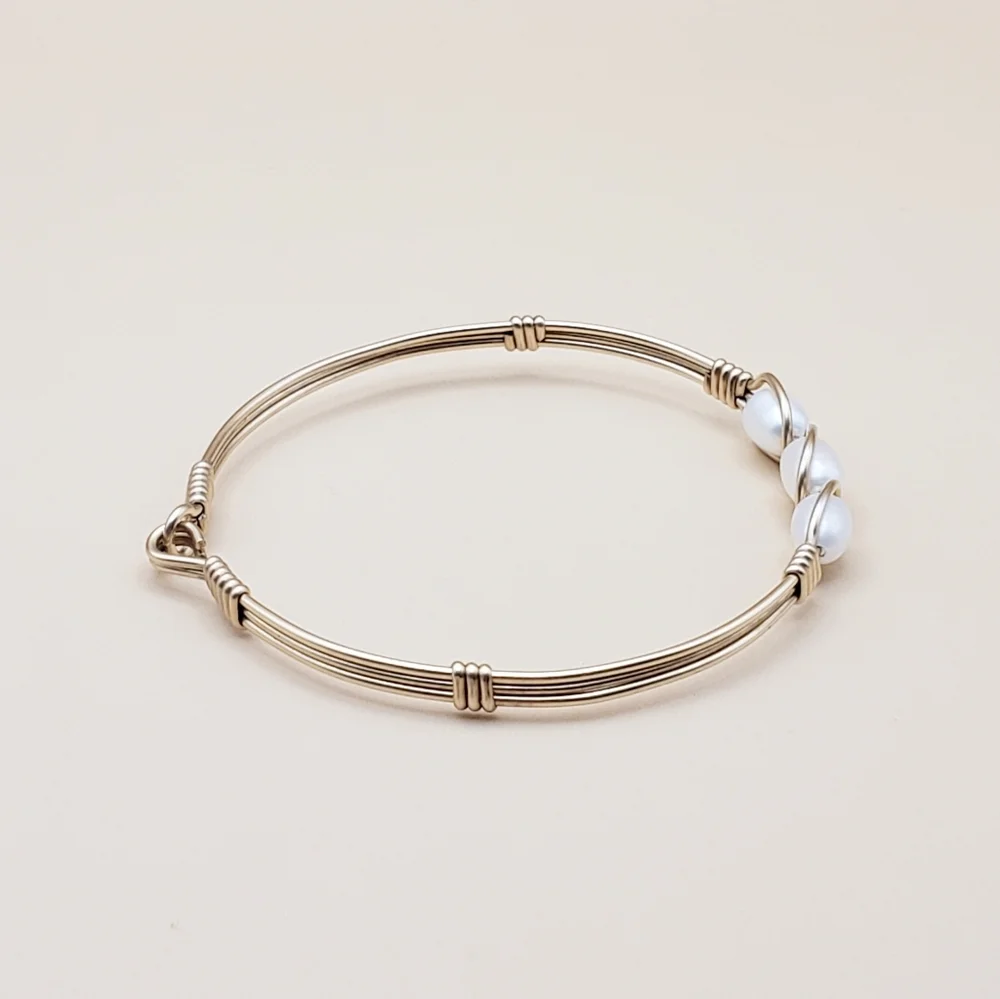 Beautiful 3 Freshwater Pearl Gold Bangle - Picture 4 of 10